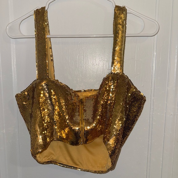 NWT - Francesca’s Gold Sequin Crop Top - Picture 3 of 6
